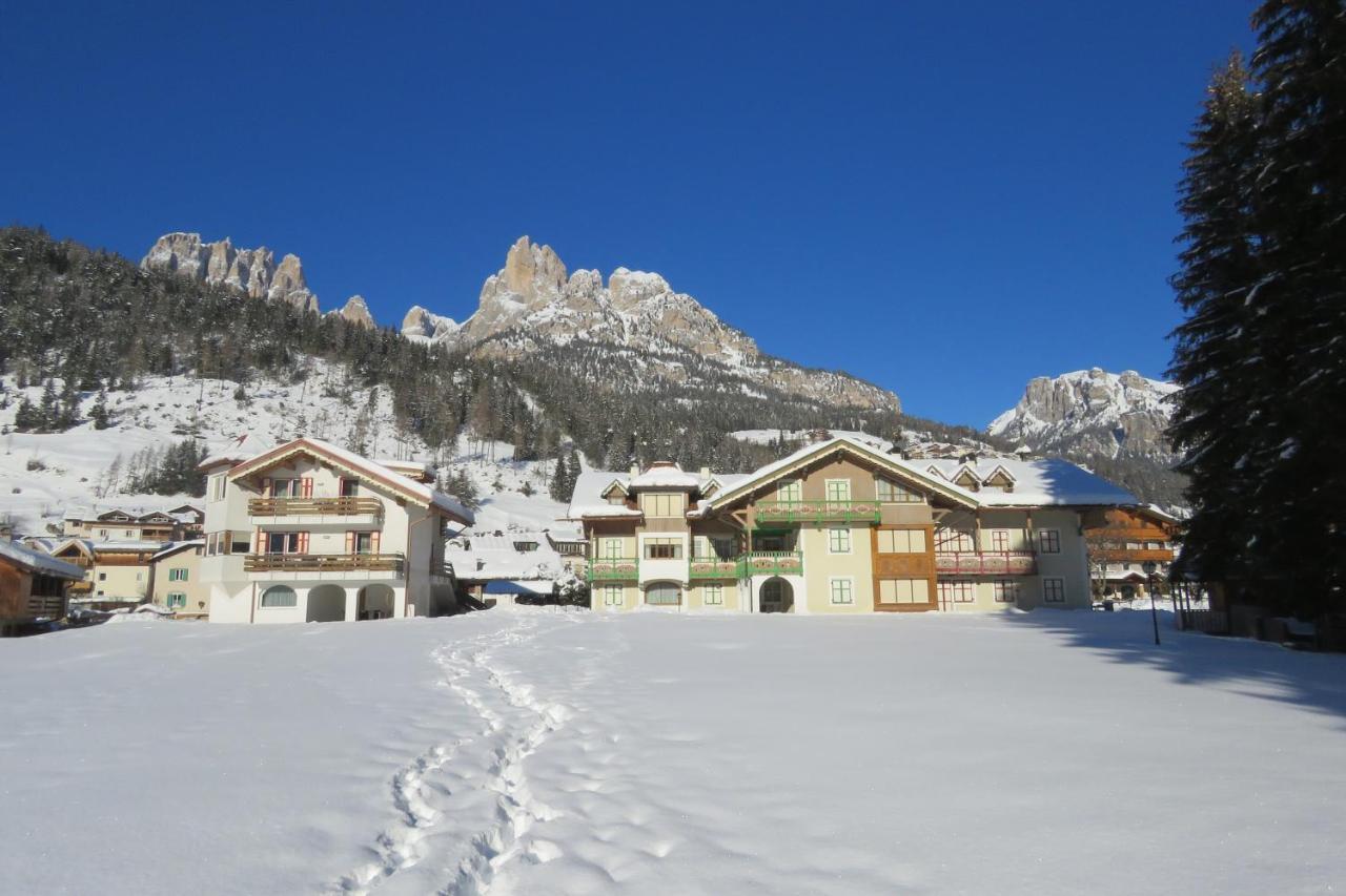 Residence Holiday Pozza di Fassa Exteriör bild